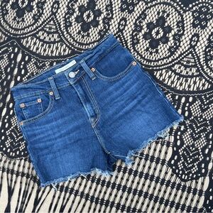 Levi’s Classic Dark Blue Indigo Wash High Rise Shorts GUC Size 25 Cutoff Raw Hem